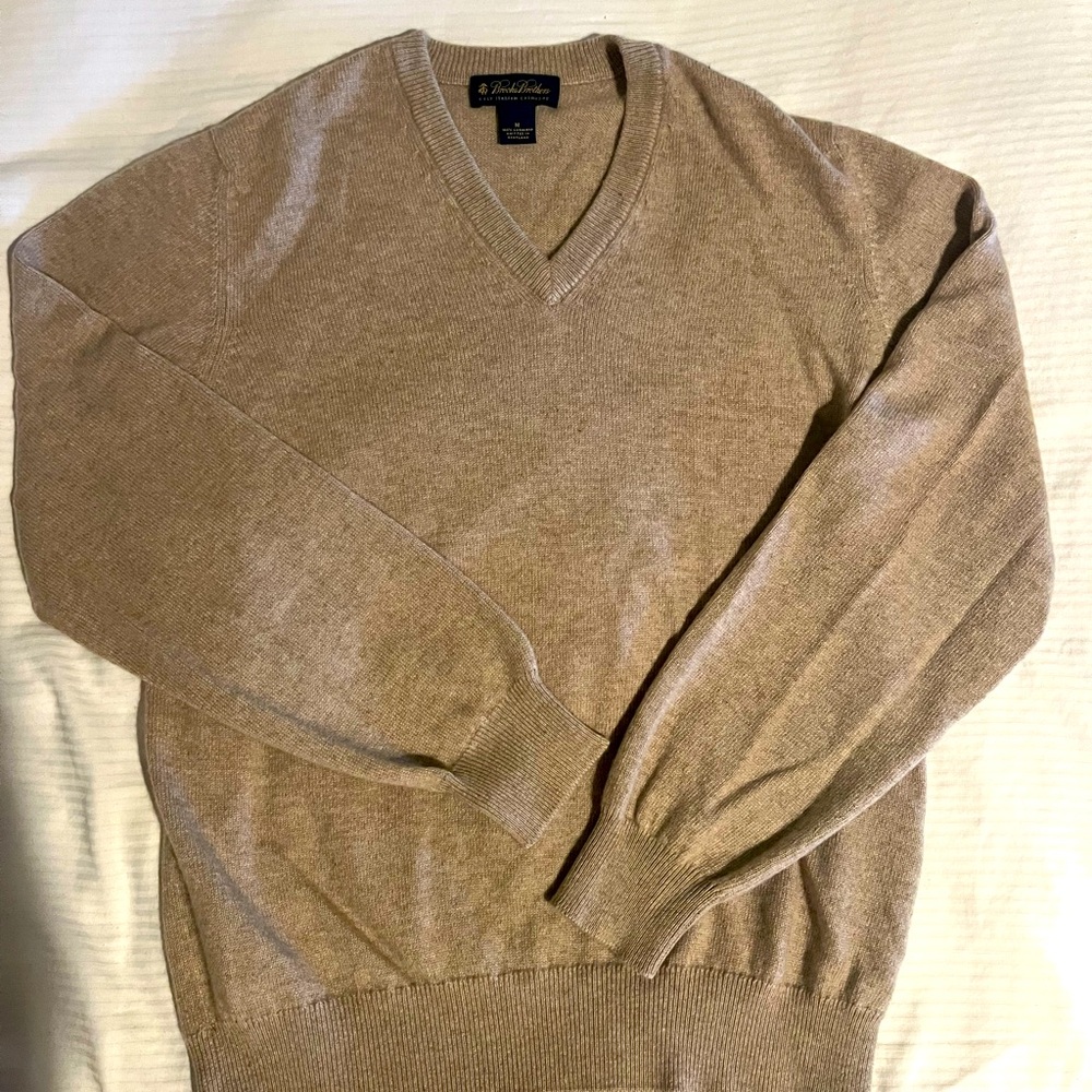 Italian 3 ply Cashmere sweater size Medium